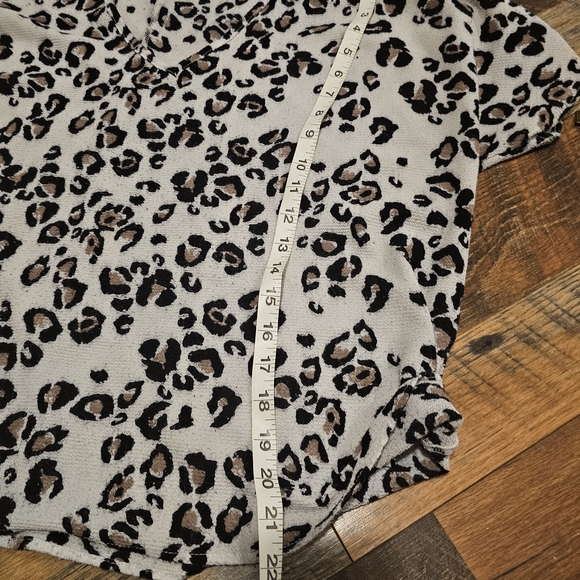 Leopard Print Top - Picture 9 of 9